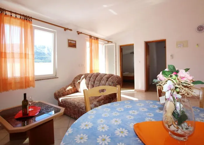 公寓 In Mit Eigenem Balkon By Interhome